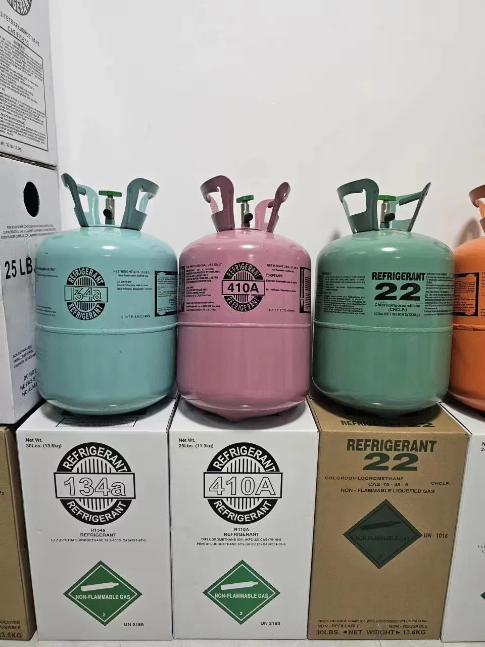R134a Refrigerant, 30lb Cylinder, Disposable, AUTO/ACME